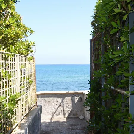A Due Cento Passi Dal Mare Holiday home